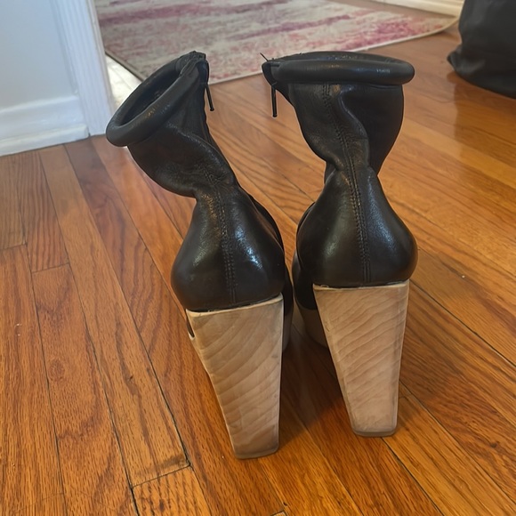 Calvin Klein Collection Black Leather Wooden Wedges size 7 - Picture 5 of 16